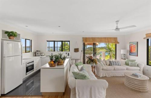 Shute Harbour House | Shutehaven Beach House