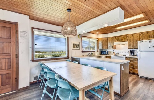 Arch Cape House | Shutterbug - Beachcomber Vacation Homes