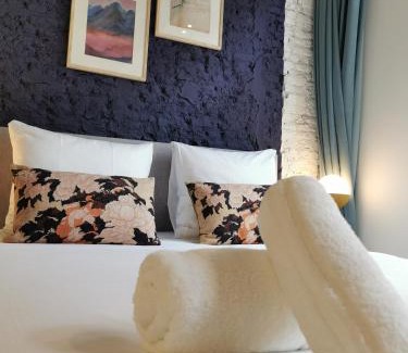 Sint-Andries Apartment | SHWAY - The Blue Parrot