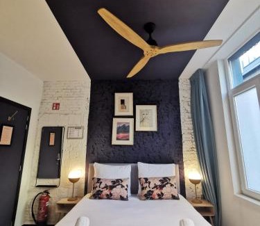Sint-Andries Apartment | SHWAY - The Blue Parrot
