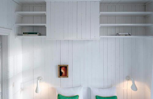 Sint-Andries House | SHWAY - The Handshake House