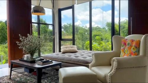 Batu Villa | SHY in the valley