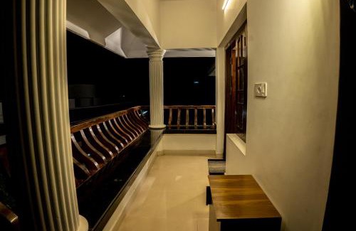 Kochi Apartment | Siby Homestay