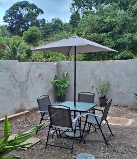 St.Bran's Burg Apartment | Sidona Suite: Cozy 2BR Near airport & attractions