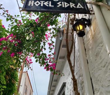 Hydra House | Sidra Hotel
