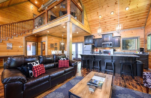 Broken Bow Cabin | Siena Magnolia Springs: 2 BR + Loft, 2.5 Bath, Sleeps 8