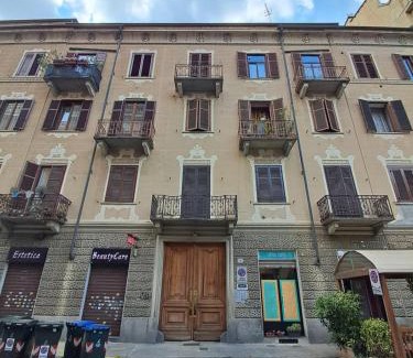 Cit Turin Apartment | Sienemia, mansarda a 5 minuti da Porta Susa e piazza Statuto