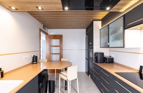 Cambrils Ski Chalet | SIENNA - Only Families House