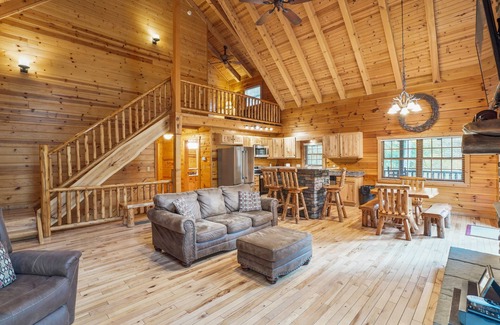 Logan Cabin | Sieri Glen Cabin | Hocking Hills