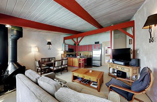 Taos Ski Valley Apartment | Sierra Del Sol 6