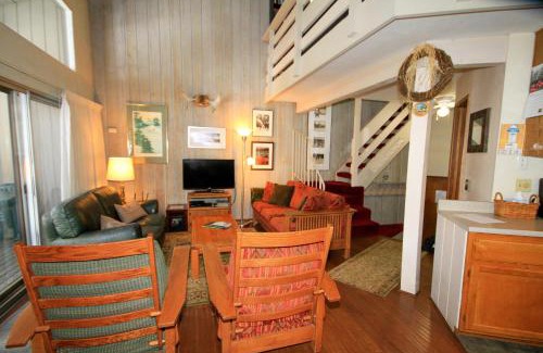 Mammoth Lakes House | SIerra Park Villas #06
