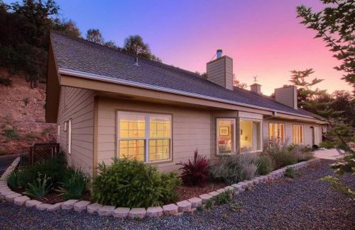 Mariposa County House | Sierra Ranch - A Yosemite Retreat