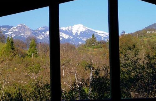 Three Rivers House | Sierra River House 5 min to Sequoia Park Entrance