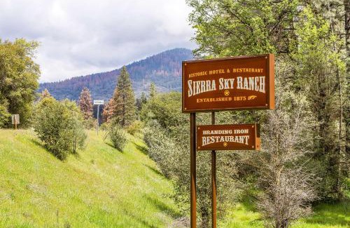 Yosemite Forks Hotel | Sierra Sky Ranch