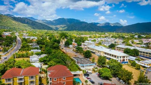 Saint Andrew Apartment | Sierra Vista - Liguanea Kingston 6 -Near US Embassy