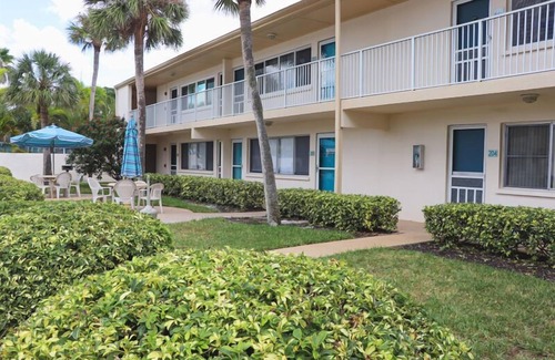 Siesta Key Condo | Siesta Beach House #208 Second Floor, Minute Walk to Beach