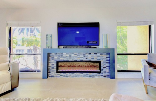 Siesta Key Village Apartment | Siesta Dreams Penthouse - OceanViews, Roof Deck, Private Beach Path, in Village!
