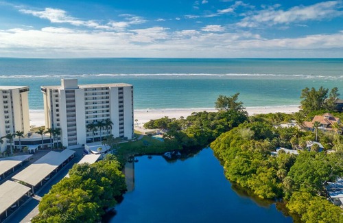 Siesta Key Village Apartment | Siesta Key 55+ Private Beach Community