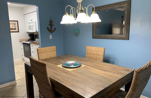Siesta Key Condo | Siesta Key Cozy 1/1 .34 mi Walk to the Beach