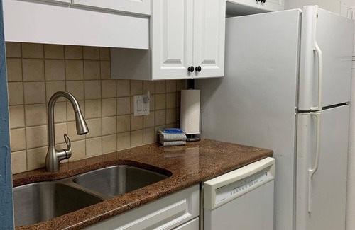 Siesta Key Condo | Siesta Key Cozy 1/1 .34 mi Walk to the Beach