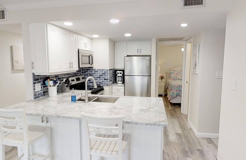 Siesta Key Condo | Siesta Key - Midnight Cove #211