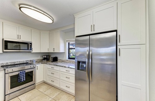 Siesta Key House | SIESTA KEY PRIVATE BEACH HOUSE-STEPS TO WORLD FAMOUS SIESTA KEY SAND