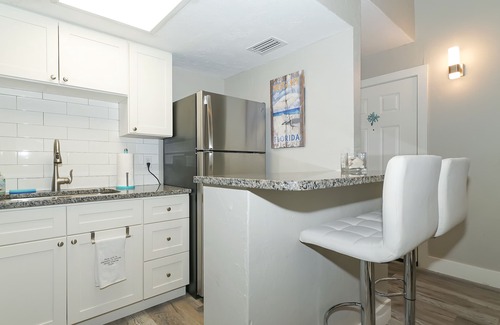 Siesta Key Village Apartment | Siesta Key Village-Suite #3: A Block to the Beach!