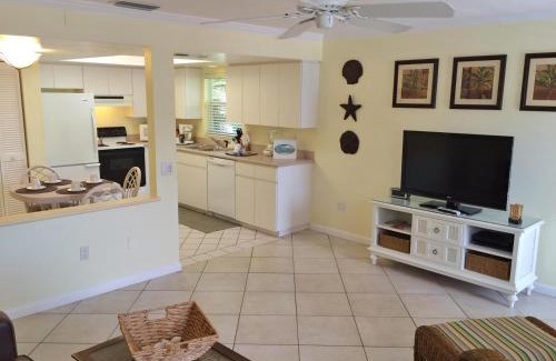 Siesta Key Apartment | Siesta Palms By the Beach