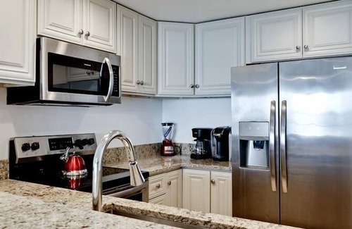 Bradenton Beach Condo | Siesta Sister - Waterfront