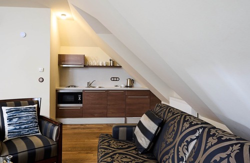 Grinzing Apartment | Sievering Art Apartments Federspiel