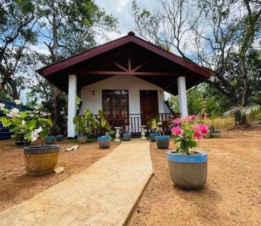 Sigiriya Cabin | Sigiri White Queen's Lodge