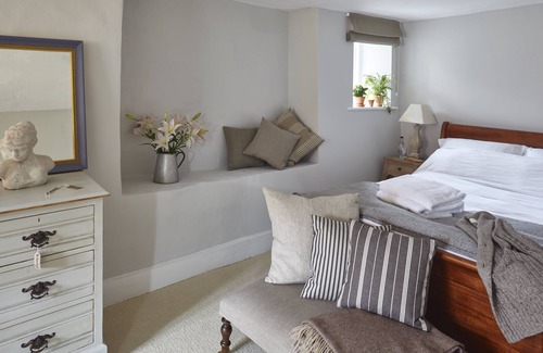 Lacock Hotel | Sign of the Angel