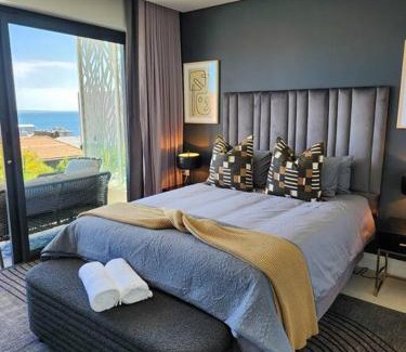 Sea Point Apartment | Signal Hill Sanctuary