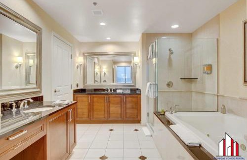 Las Vegas House | Signature 2Br3Ba balcony combo units 20-618 and 20