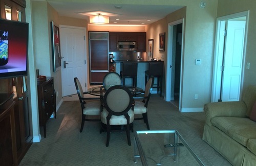 Las Vegas Condo | Signature at MGM 1BR balcony suite, tower 1.