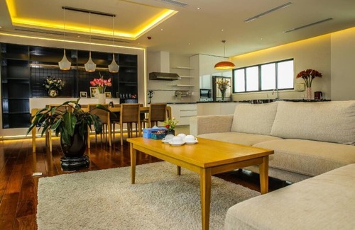 Ba Dinh Apartment | Signature Duplex-3Rooms-3Bathroom-Spacious Balcony