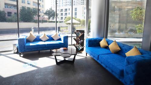 Dubai Marina Apartment | Signature Hotel Apartments and Spa