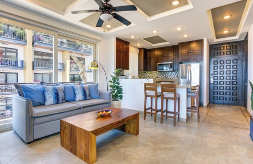 Romantic Zone Condo | Signature Pinnacle - Luxury Condo with Ocean Views