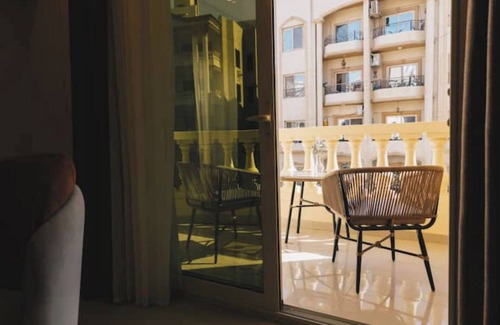 New Cairo Apartment | Signature Stays: Luxurious Modern Apt