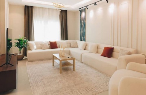 New Cairo Apartment | Signature Stays: Luxurious Modern Apt