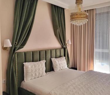 Arad Apartment | Sika Opulent Grand Apartment