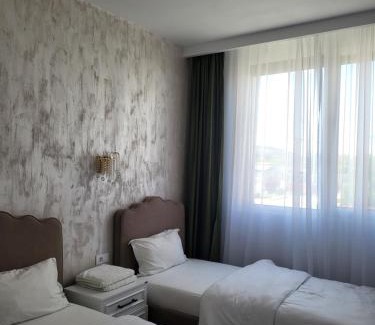 Arad Apartment | Sika Opulent Grand Apartment