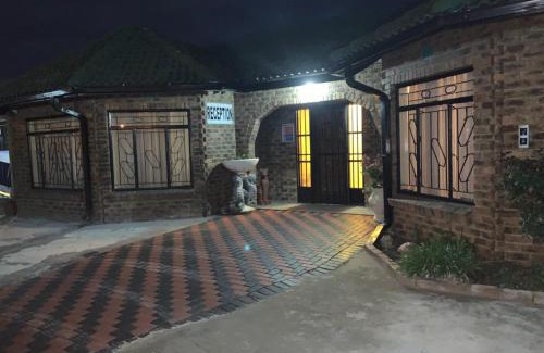 Bronkhorstspruit Bed & Breakfast | Sikhula Sonke Guest House