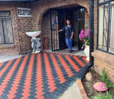Bronkhorstspruit Bed & Breakfast | Sikhula Sonke Guest House