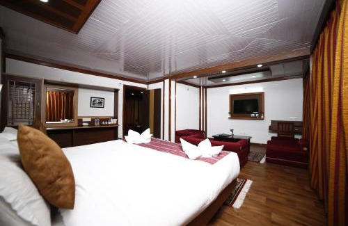 Pelling Hotel | Sikkim Tourist Centre