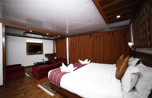 Pelling Hotel | Sikkim Tourist Centre