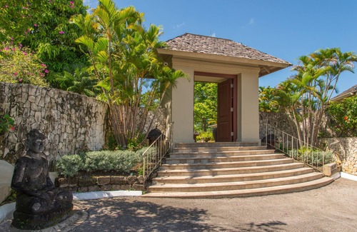 Montego Bay Villa | Silent Waters Villa