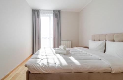 Katowice Apartment | Silesia City Royal Suite by BookingHost