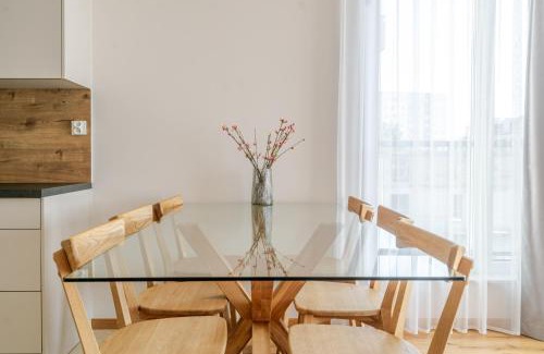 Katowice Apartment | Silesia City Royal Suite by BookingHost