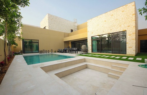 Abu Dhabi Villa | Silk Valley - Modern 4B + maid's room with private swimming pool & beach access